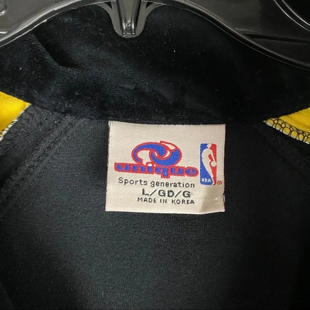 Unique Vintage Velvet Los Angeles Lakers Jacket